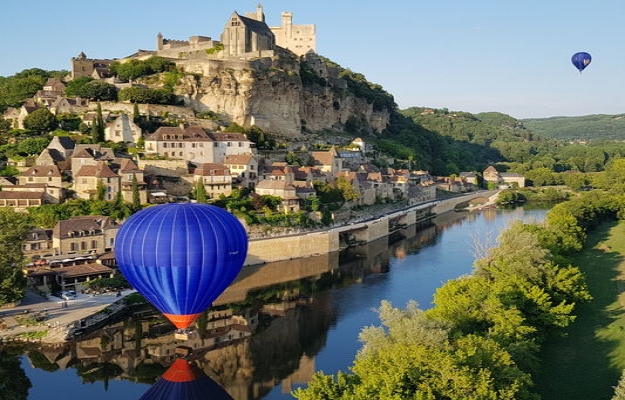 En Dordogne, au bord de l'eau, ce camping est en vente.