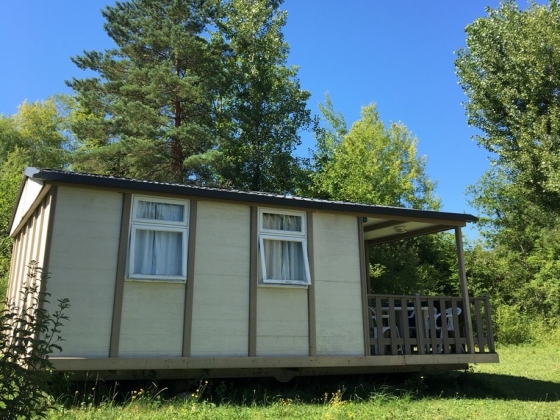 Dordogne. Joli camping à vendre bien équipé avec un potentiel de développement évident